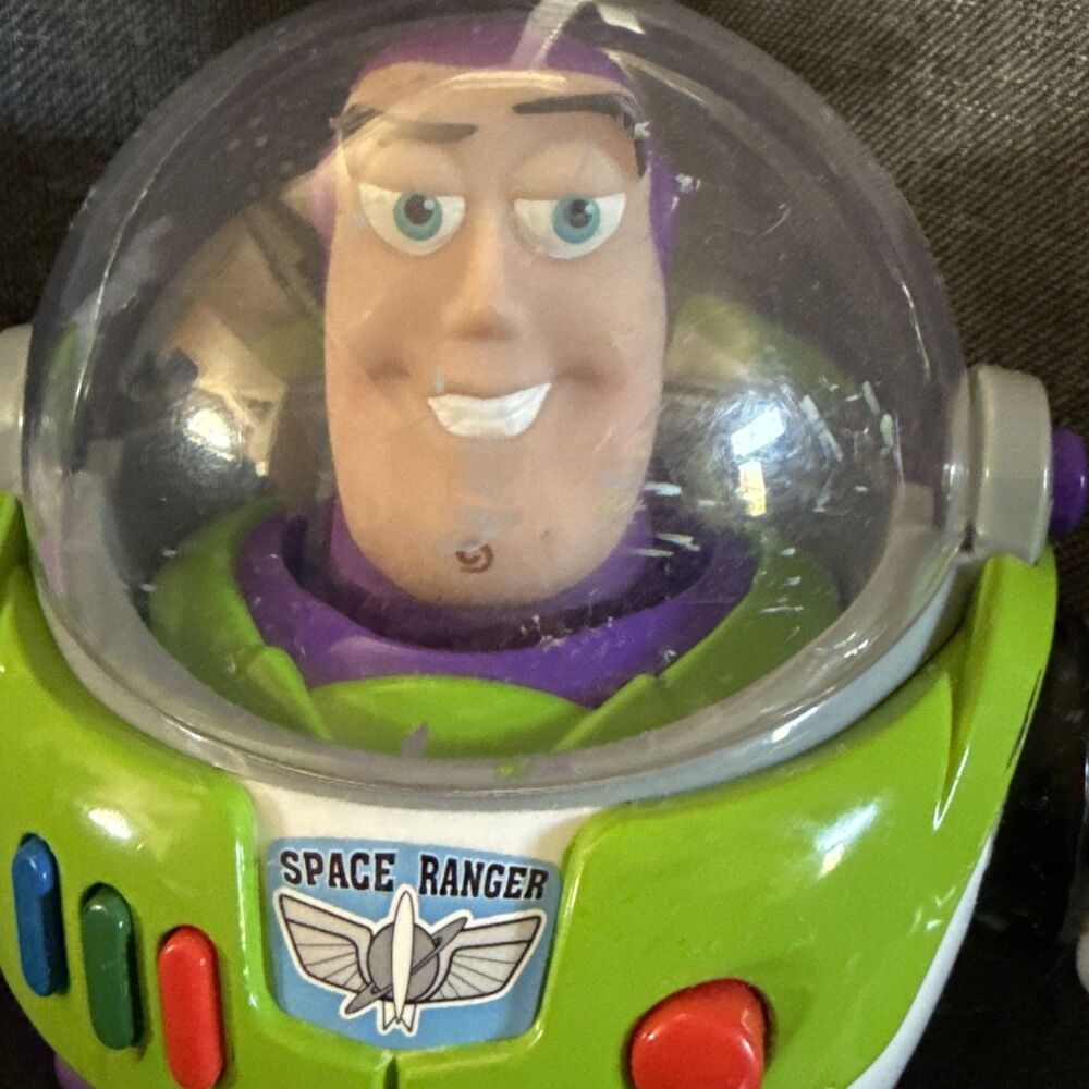 Buzz Lightyear 12.5” Talking Action Figure. Button Activated Jet Wings And Laser - Picture 10 of 10